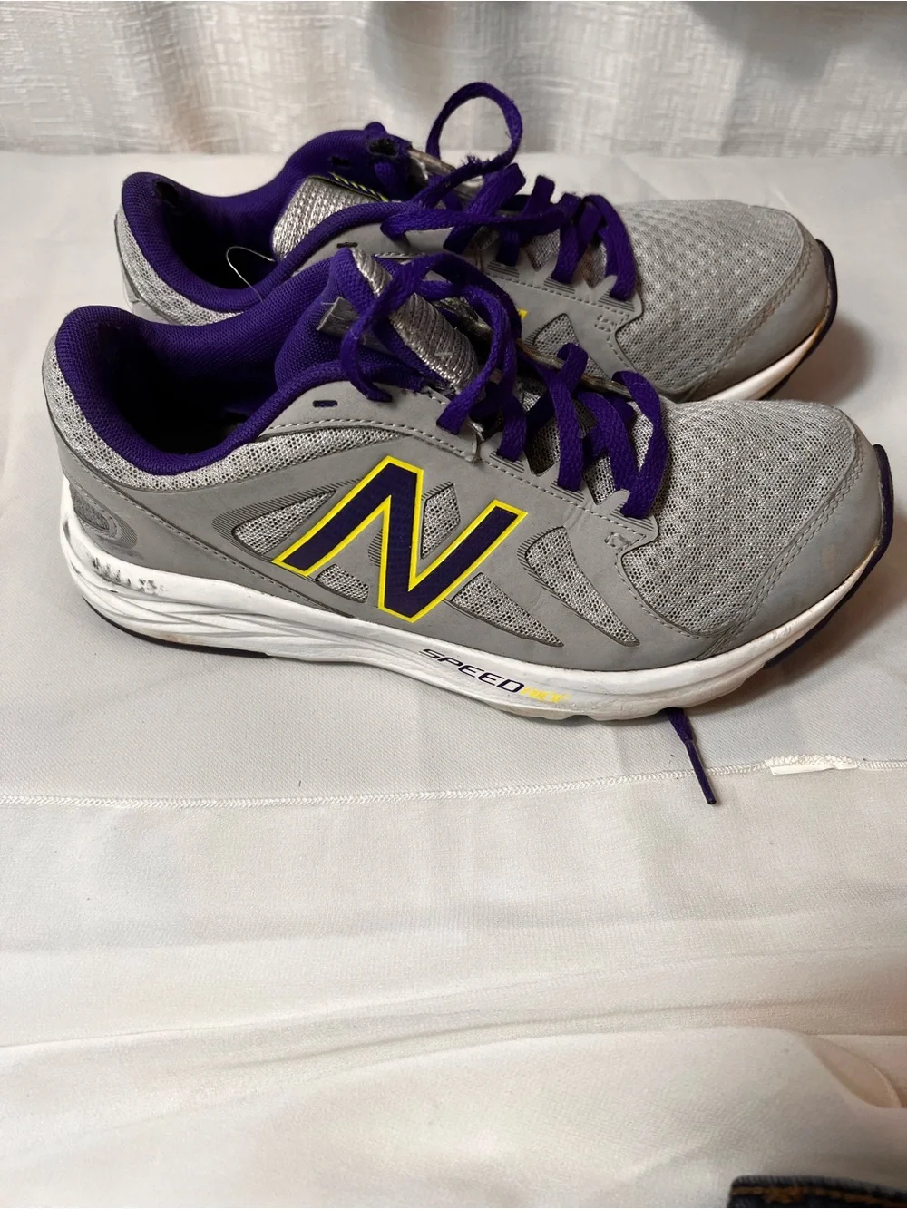 NEW BALANCE WOMENS Gray Running Shoes with Purple & Yellow Accents Size 7 1/2